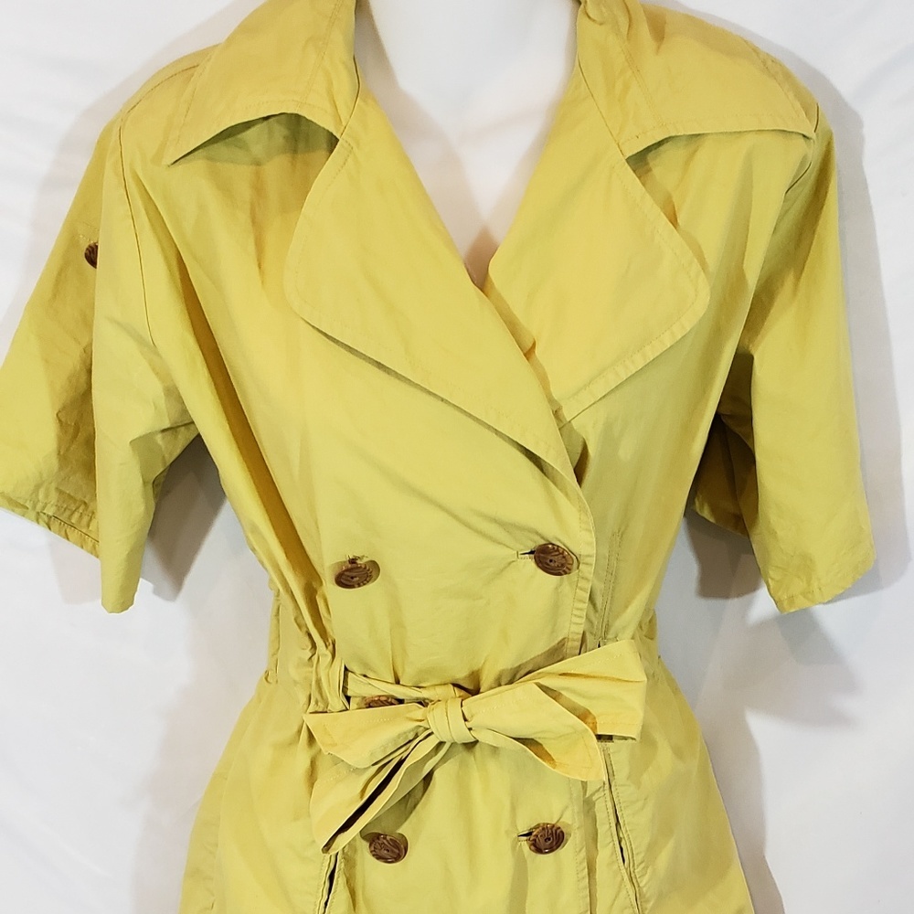 Cabi Short Sleeve Trench Coat - Picture 2 of 6